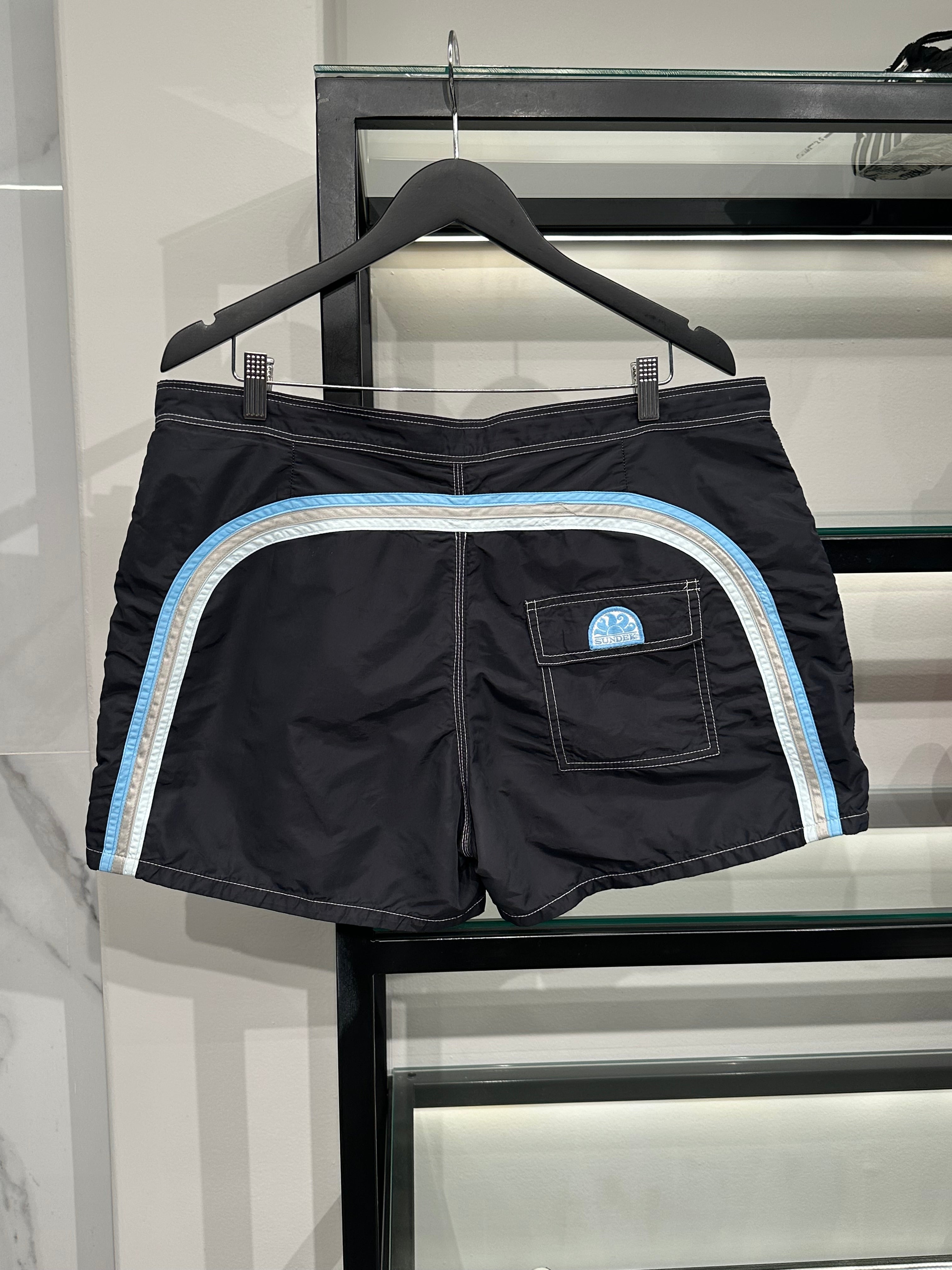 Short Sundek