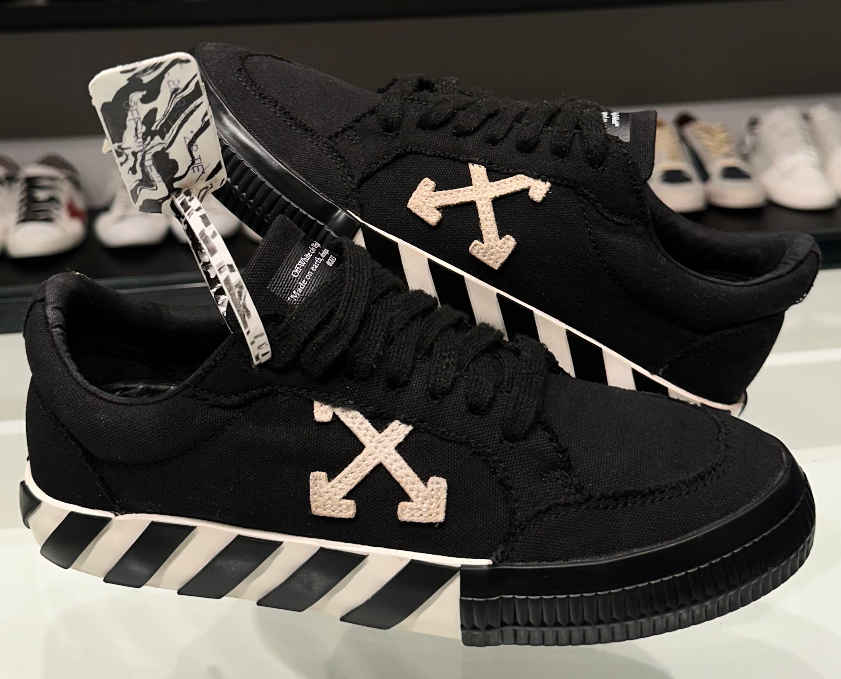 Off White Vulcanized