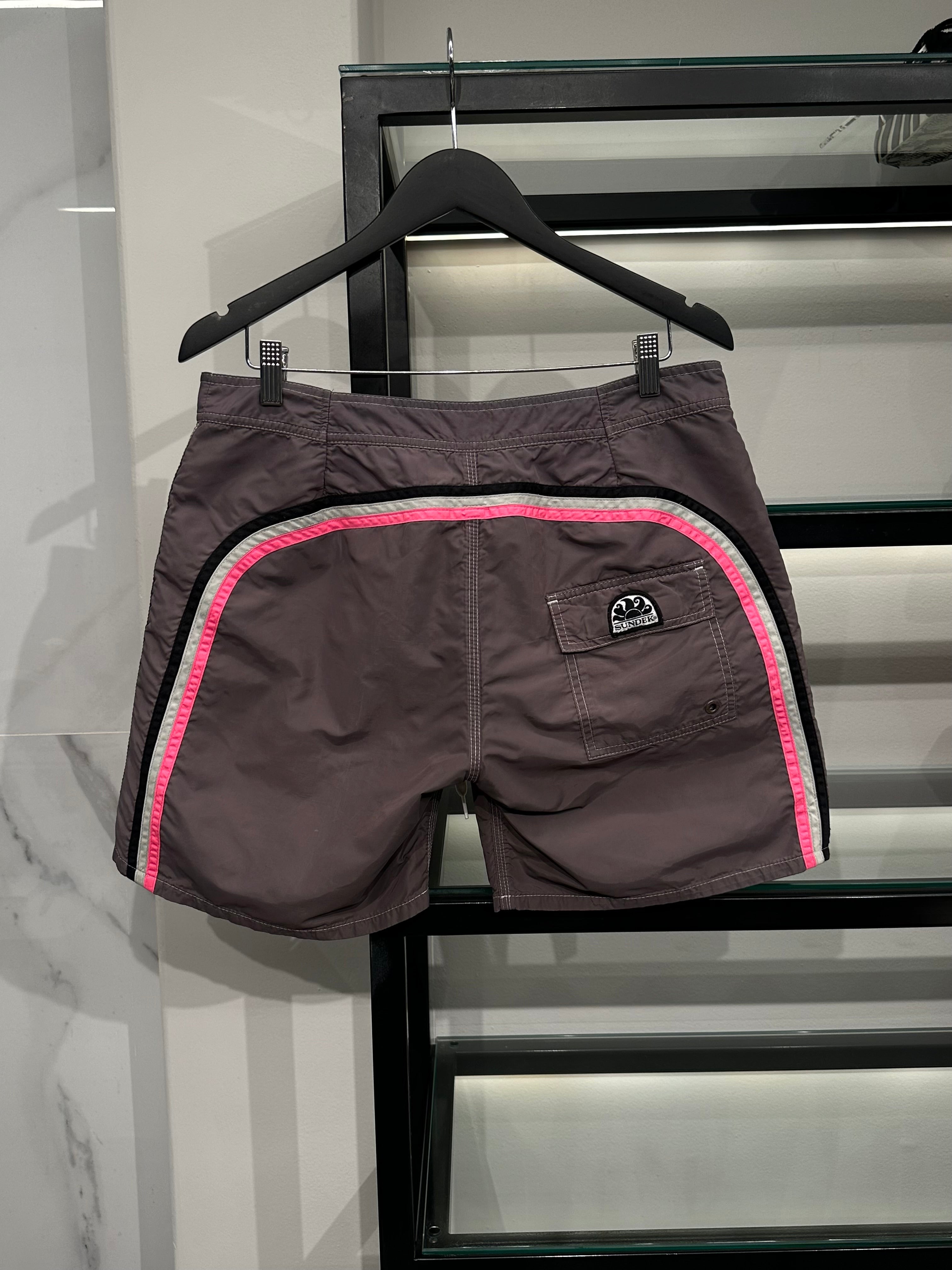 Short Sundek