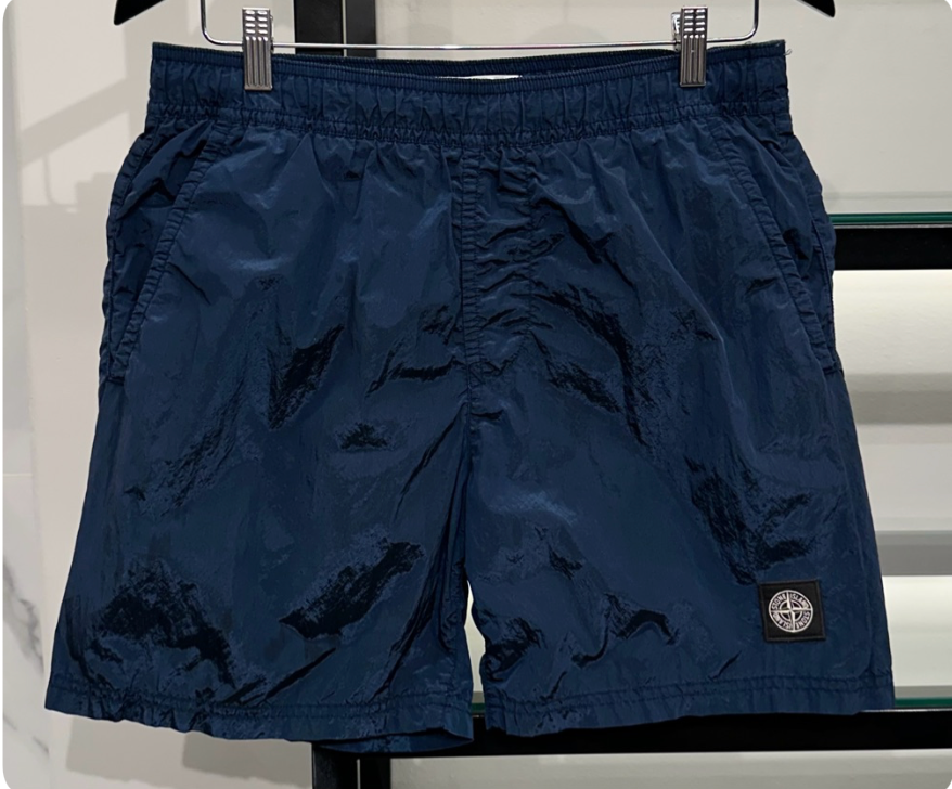 Short Stone Island