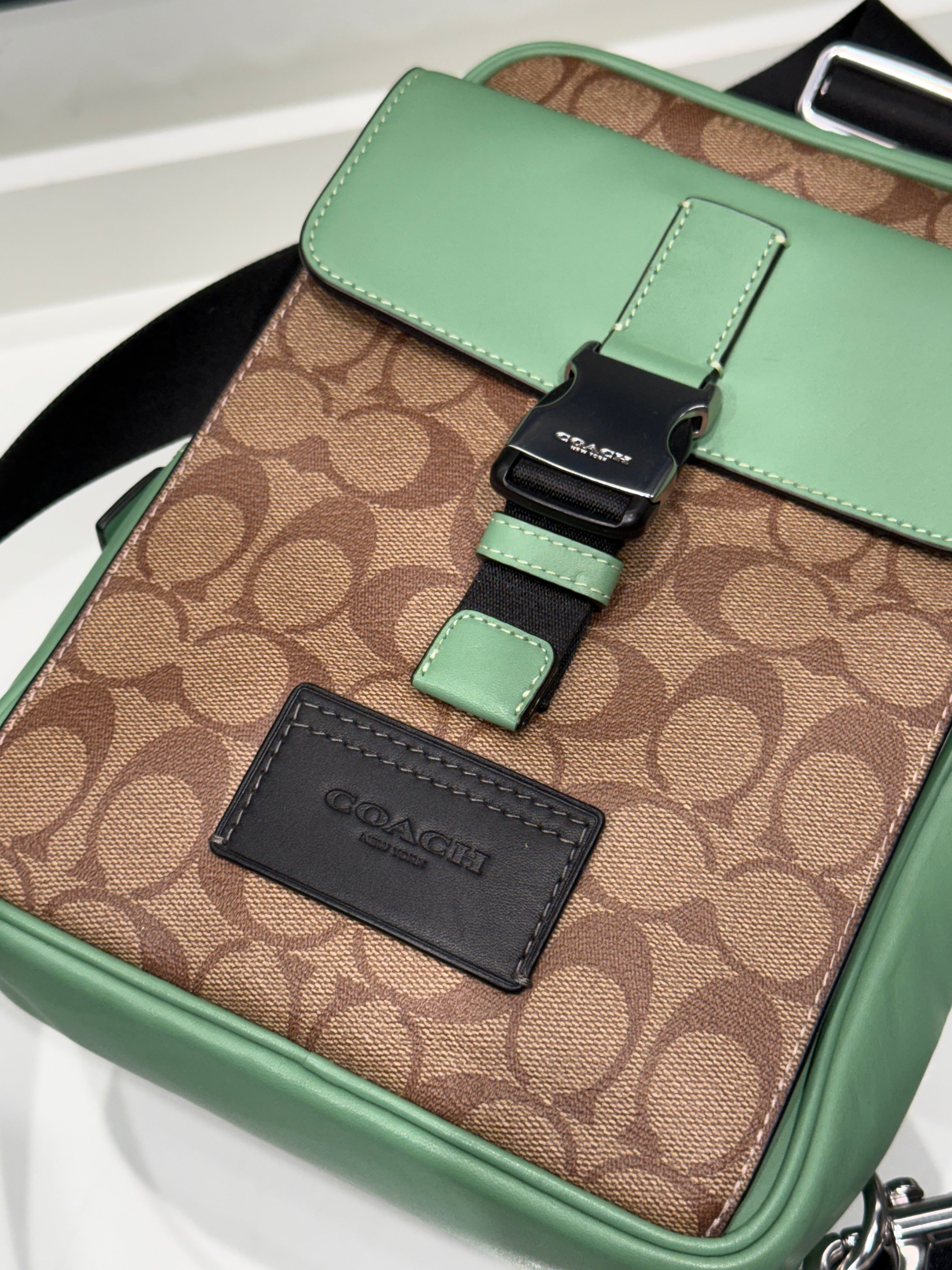 Pochete Coach