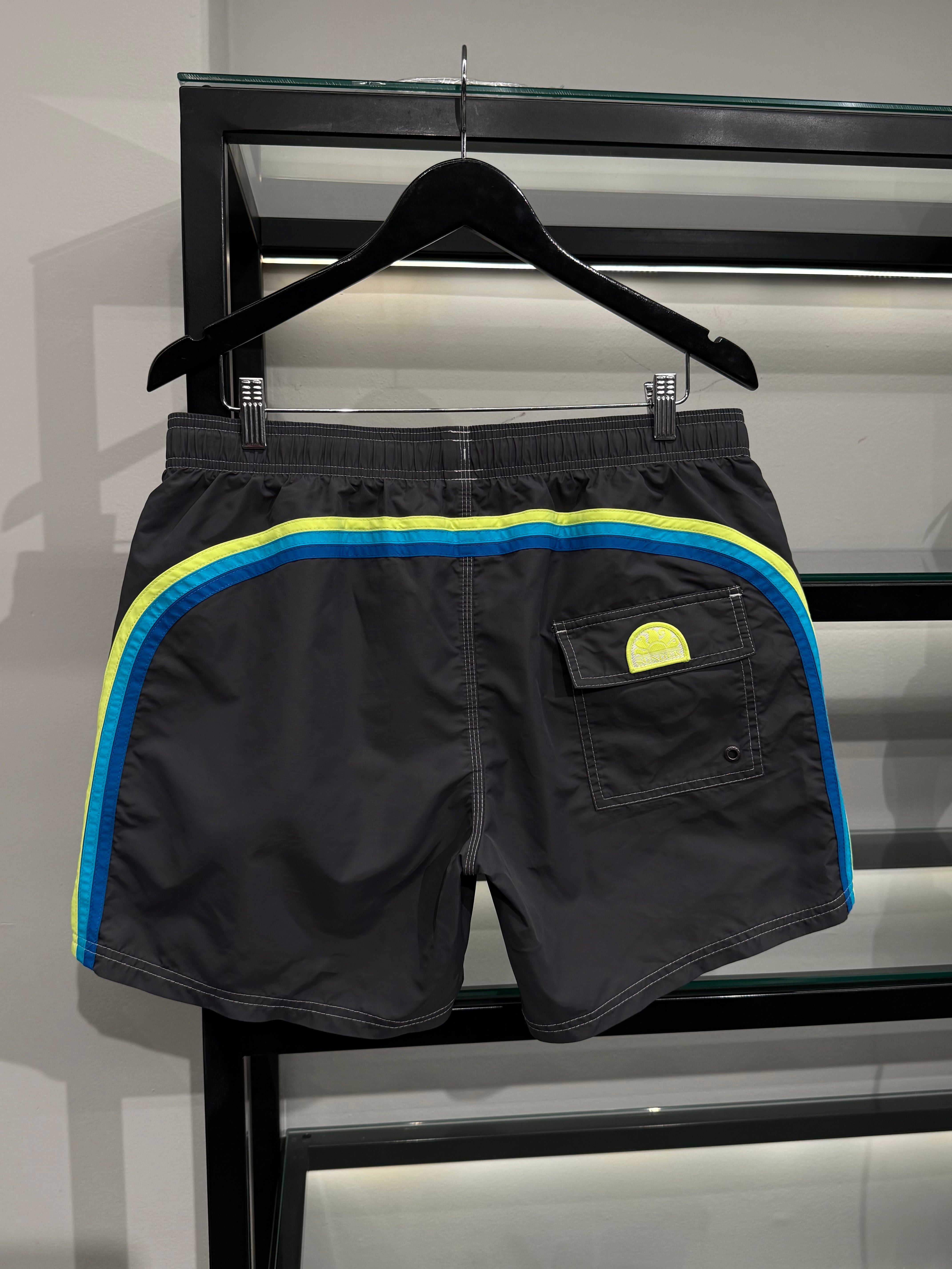 Short Sundek