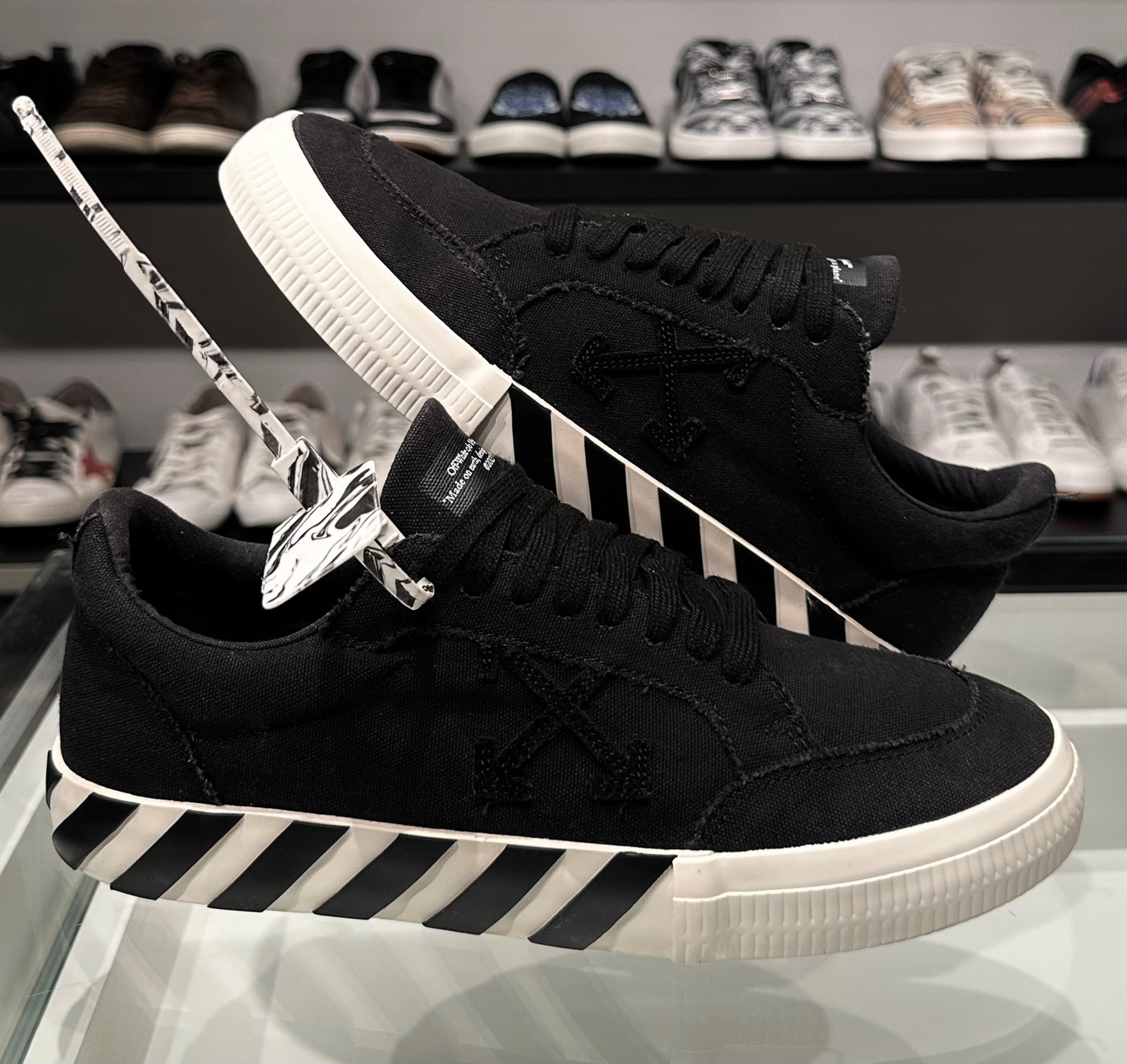 Off White Vulcanized