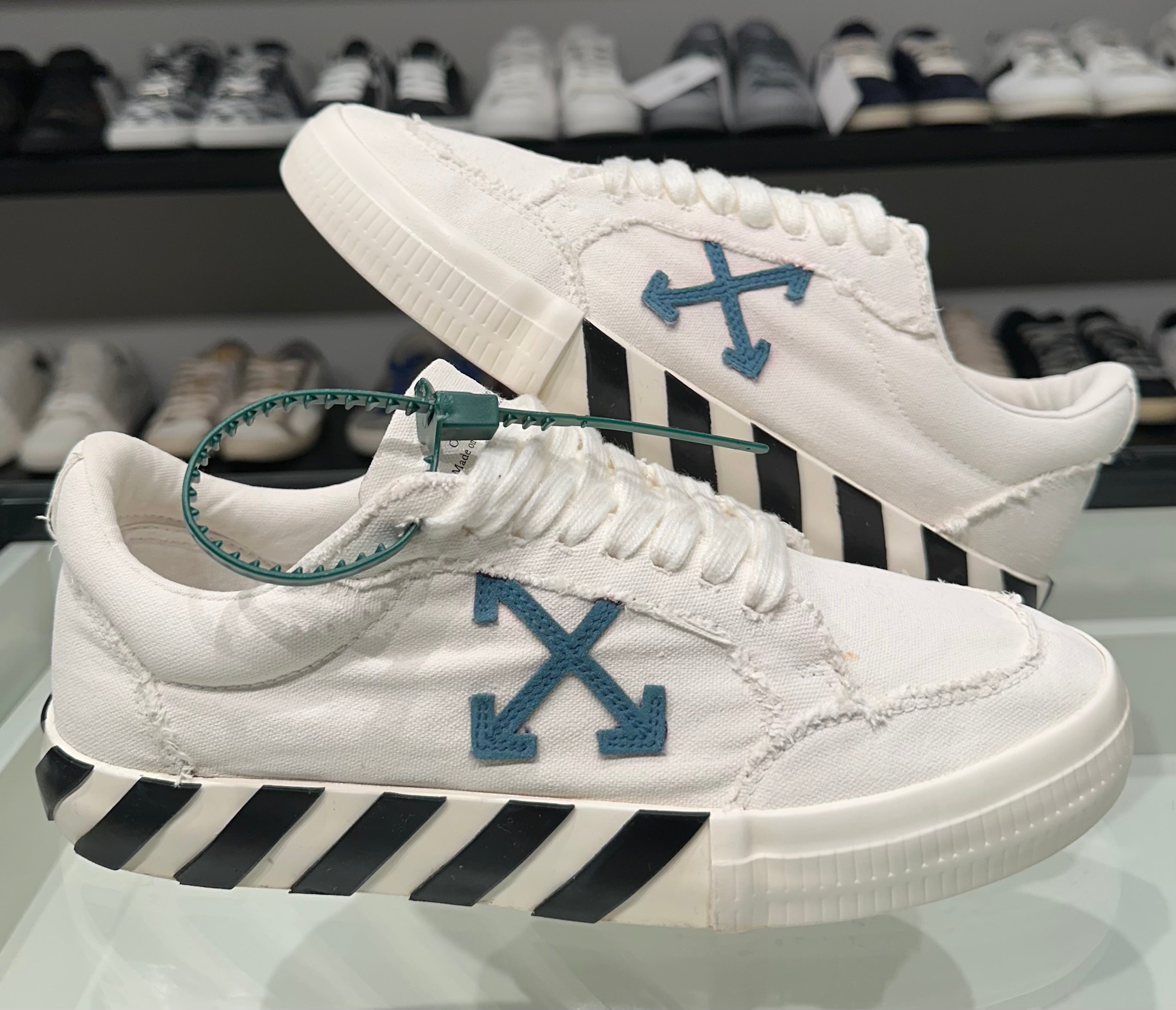 Off White Vulcanized