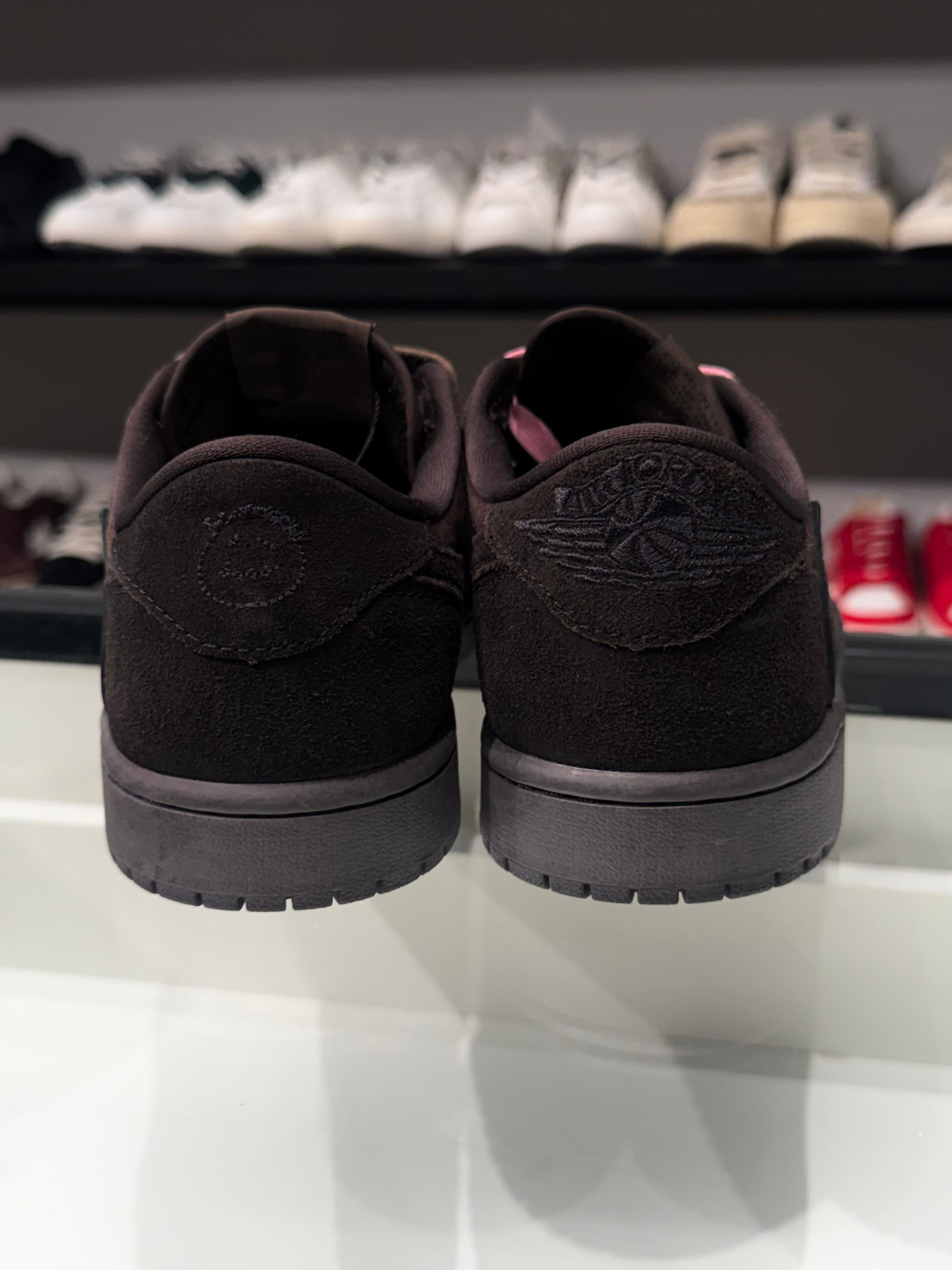 Sneaker Jordan x Travis Scott Velvet Brown