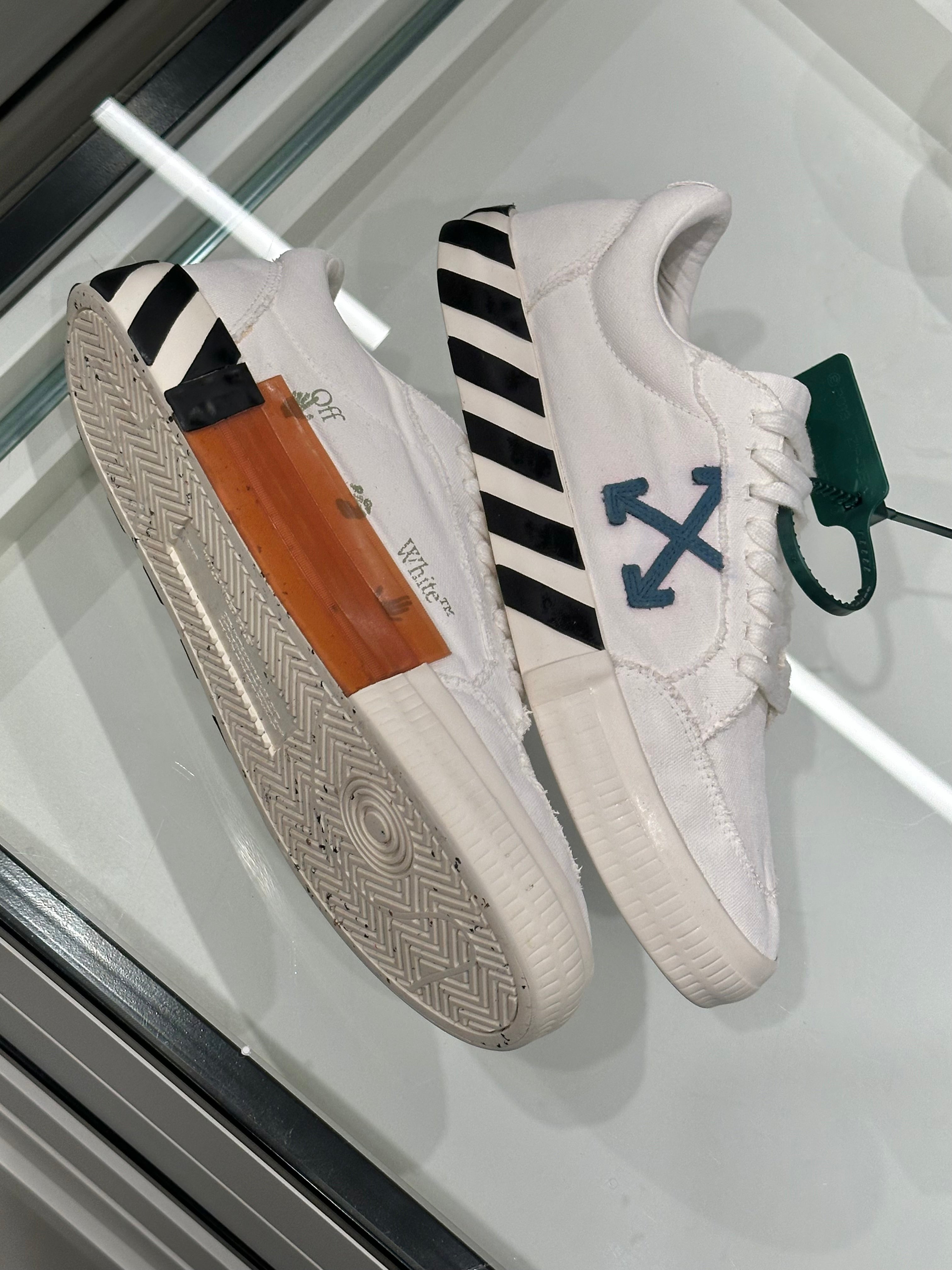 Off White Vulcanized