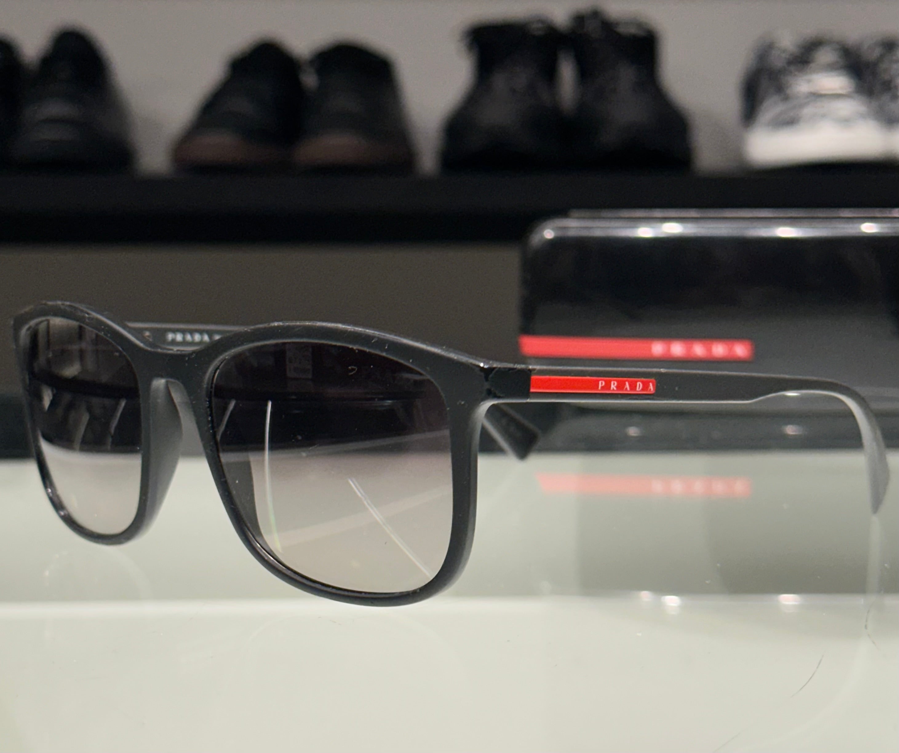 Óculos Prada