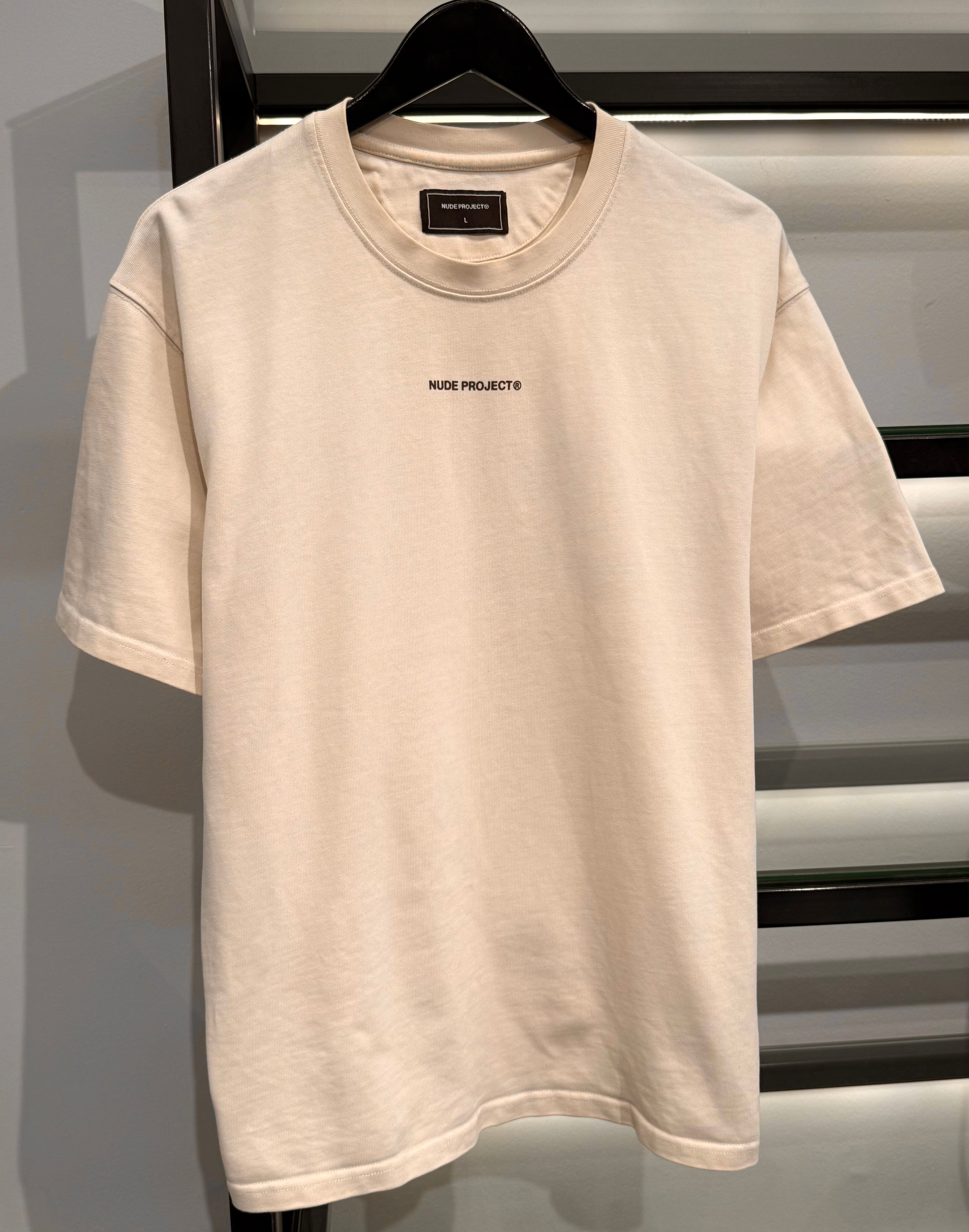 Camiseta Nude Project