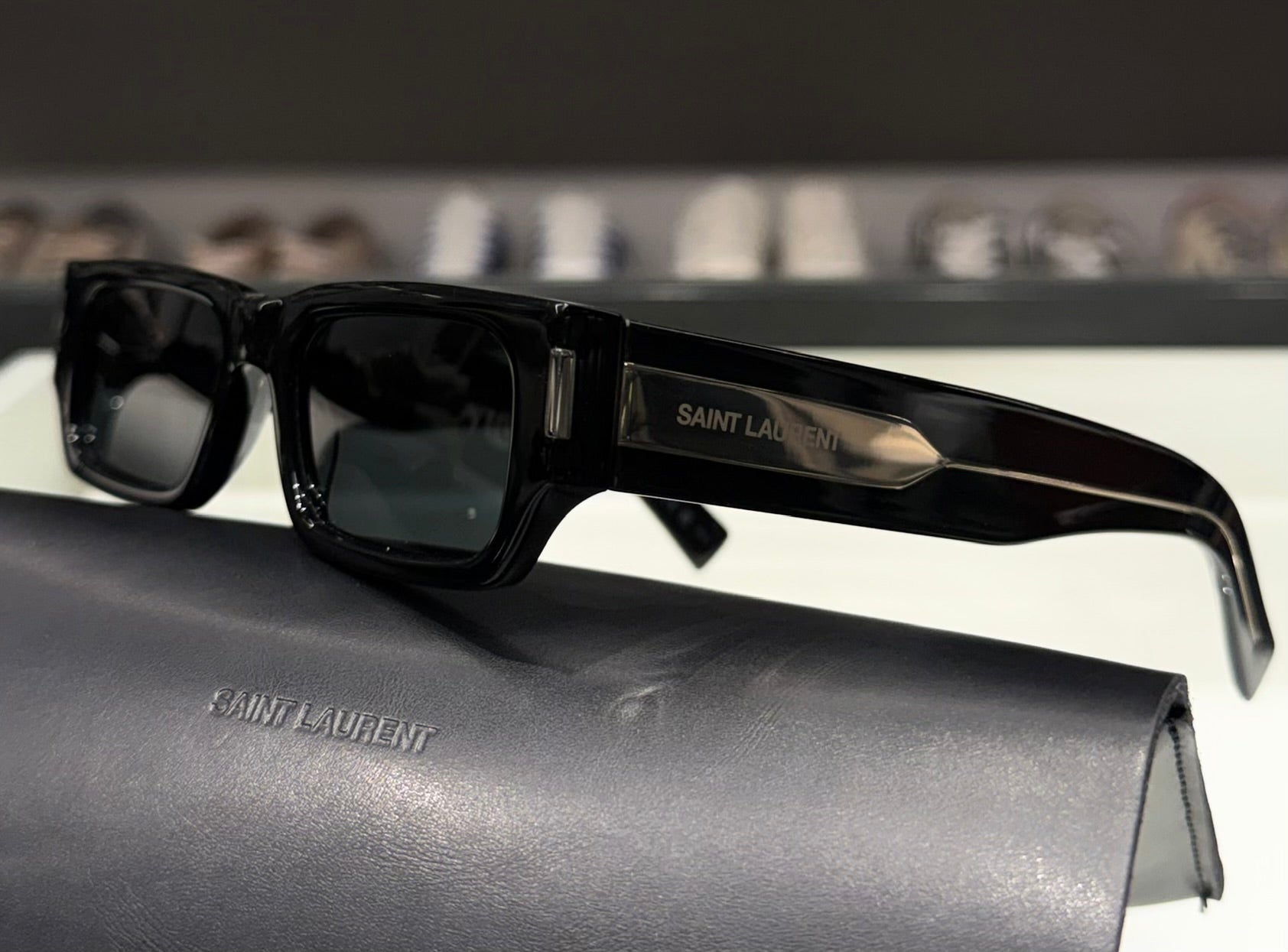 Óculos Saint Laurent