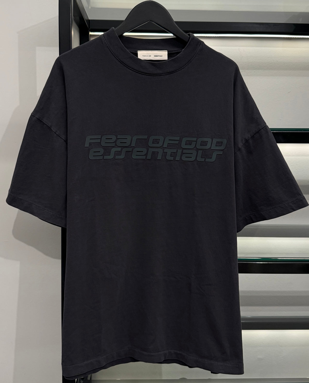 Camiseta Essentials