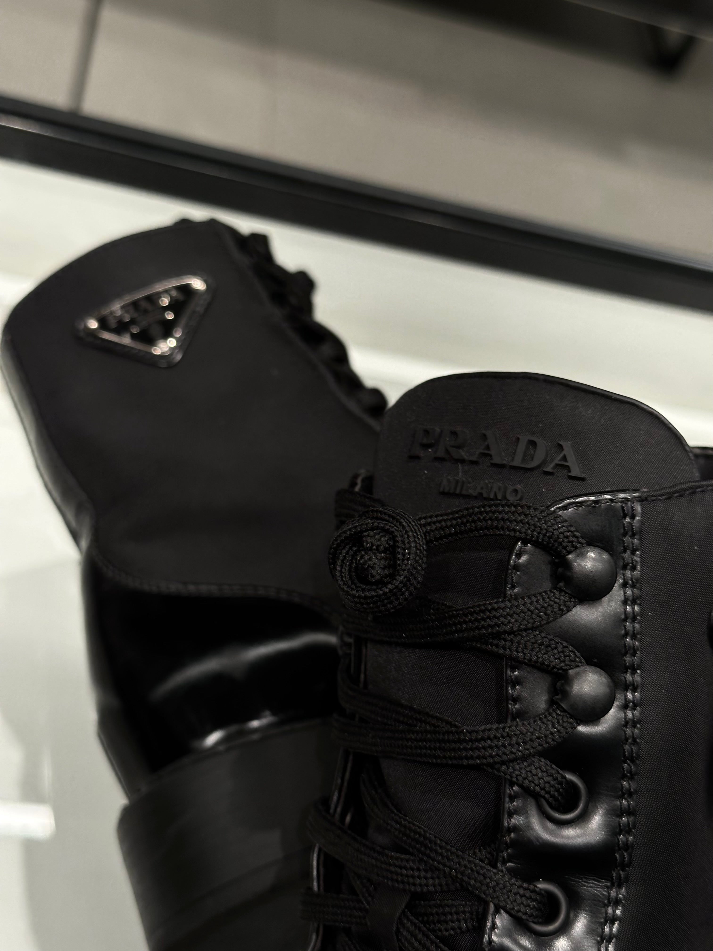 Bota Prada