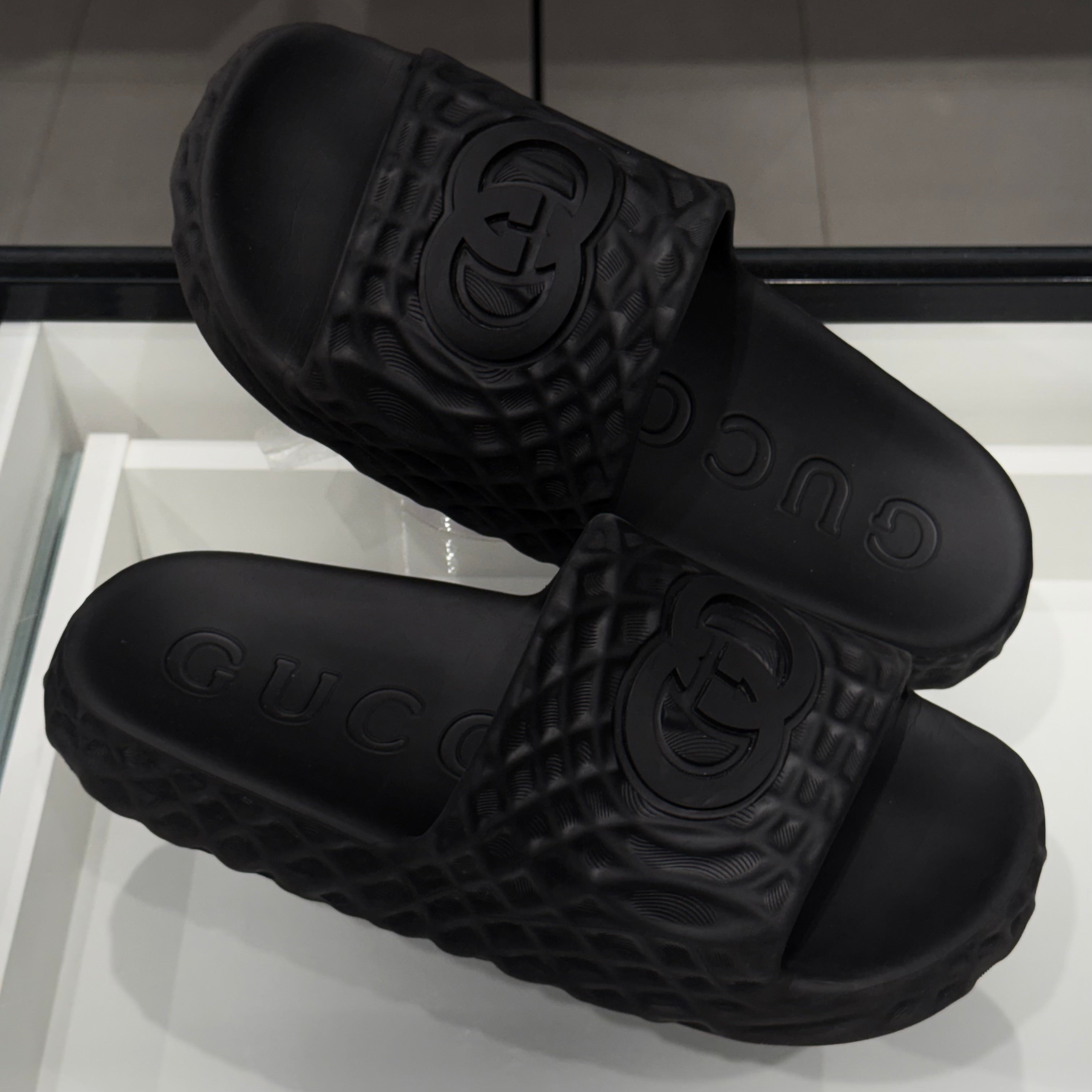 Slide Gucci