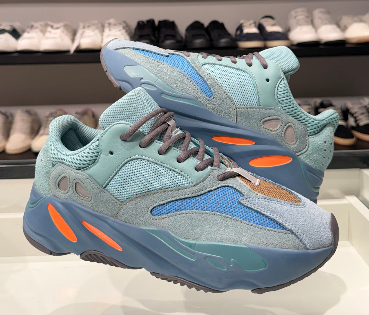 Sneaker Yeezy Fade Azure