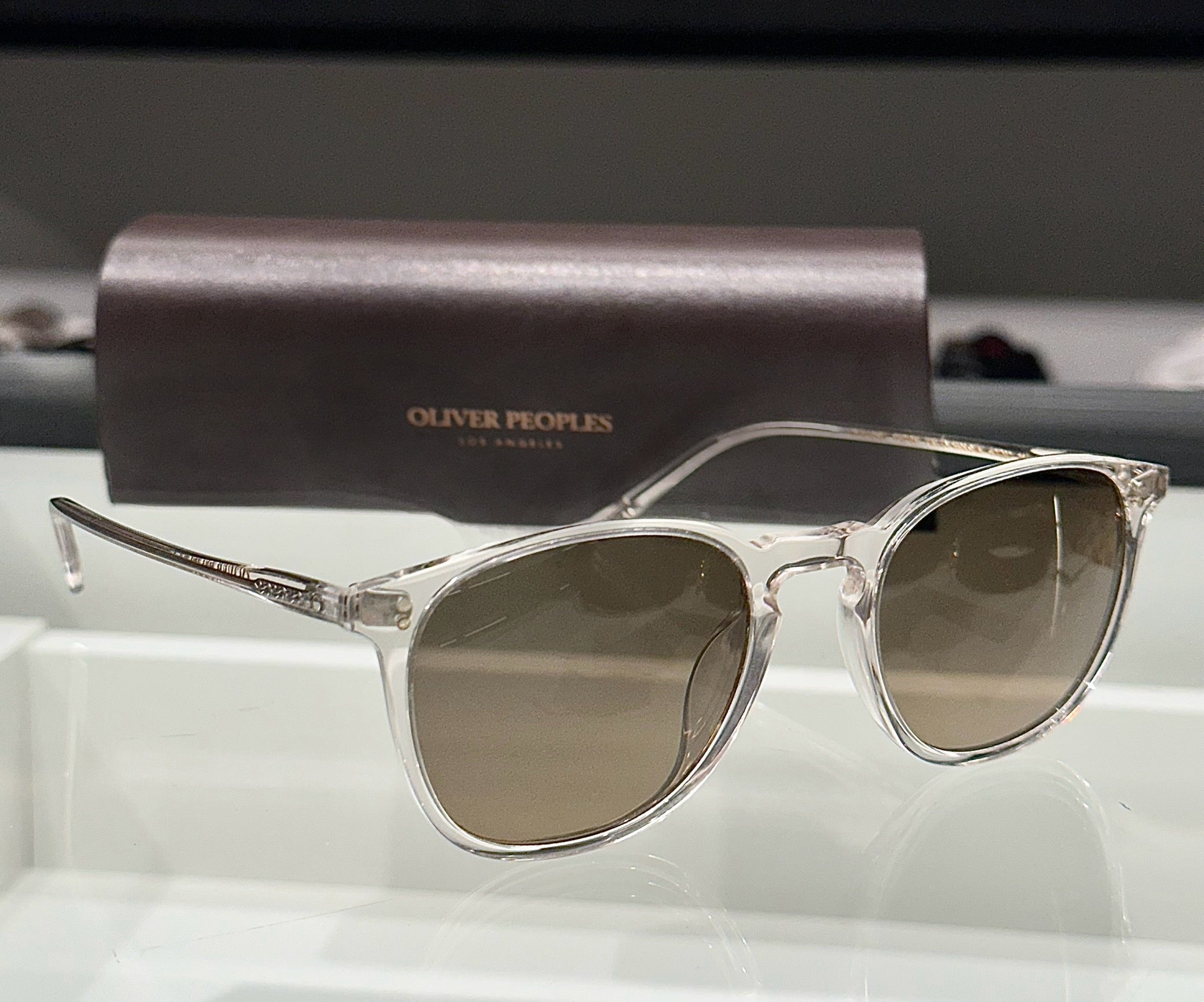 Óculos Oliver Peoples