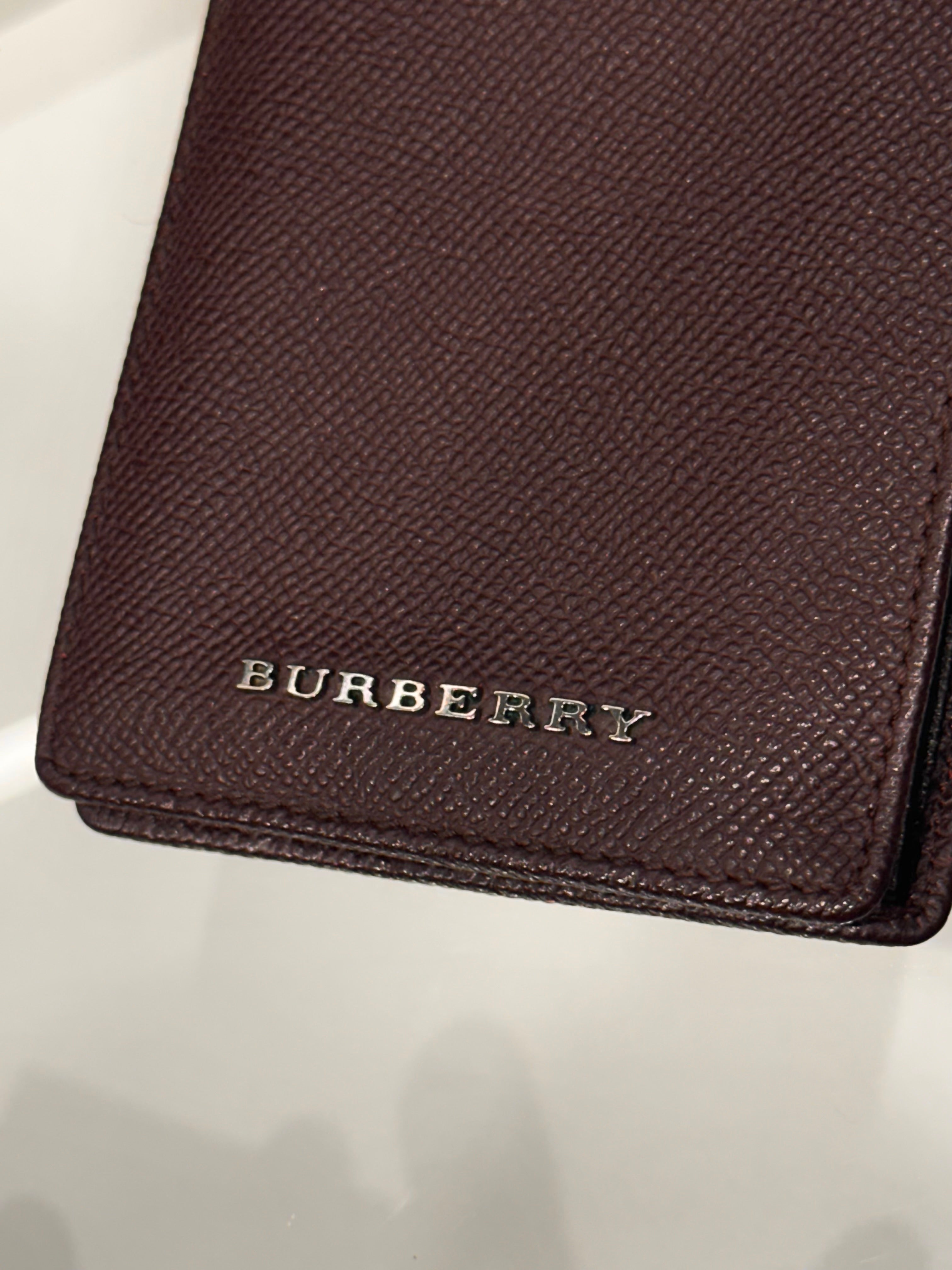 Carteira Burberry