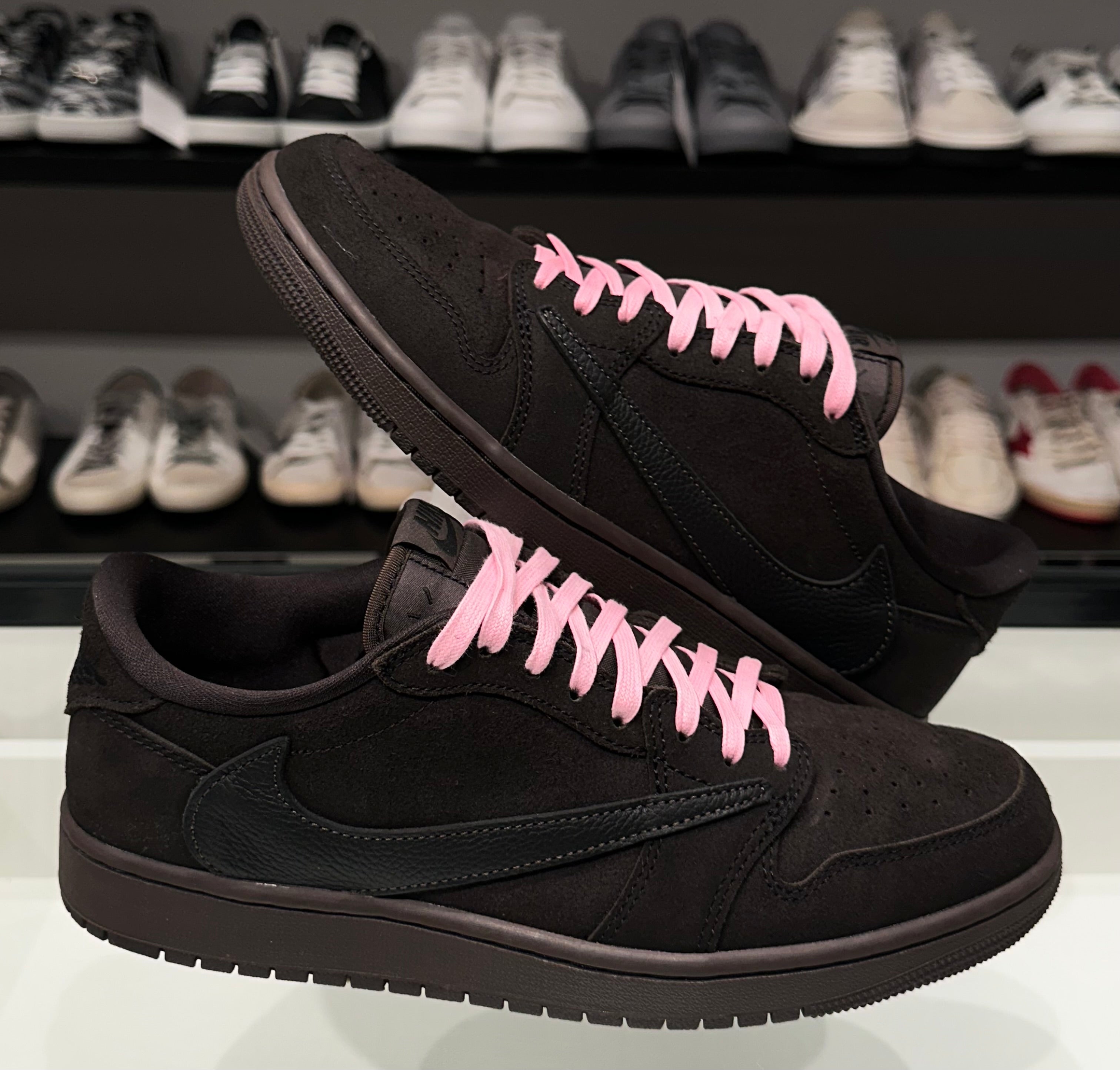 Jordan x Travis Scott Velvet Brown