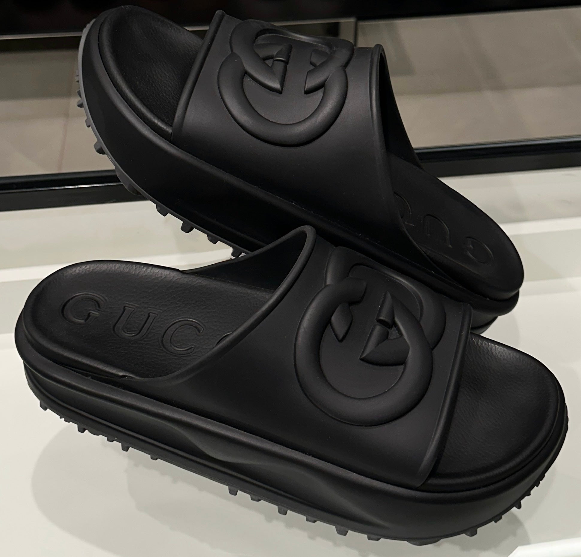 Slide Gucci
