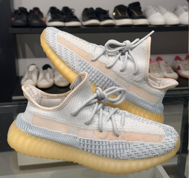 Yeezy "Cloud White"