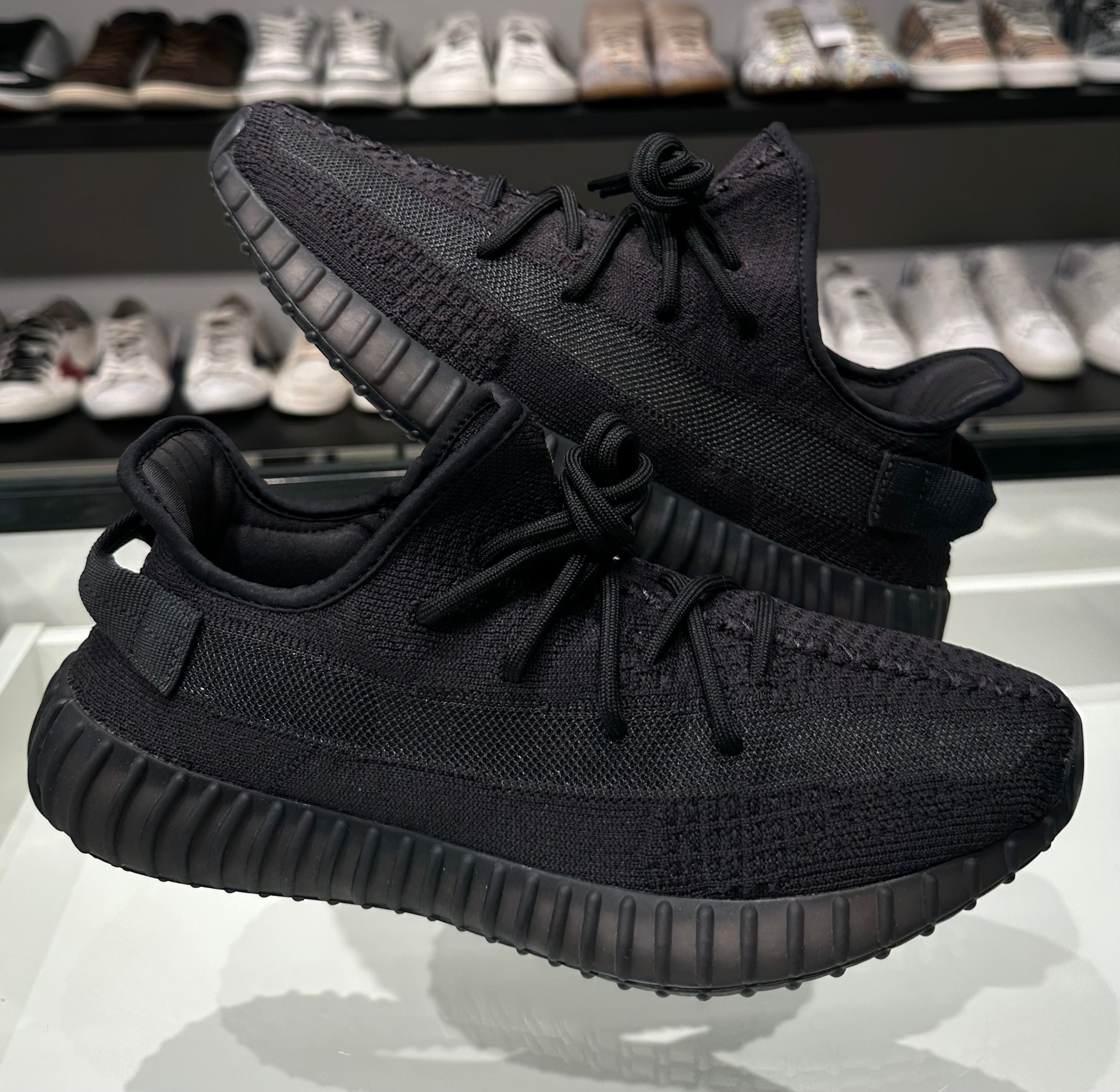 Yeezy Onyx
