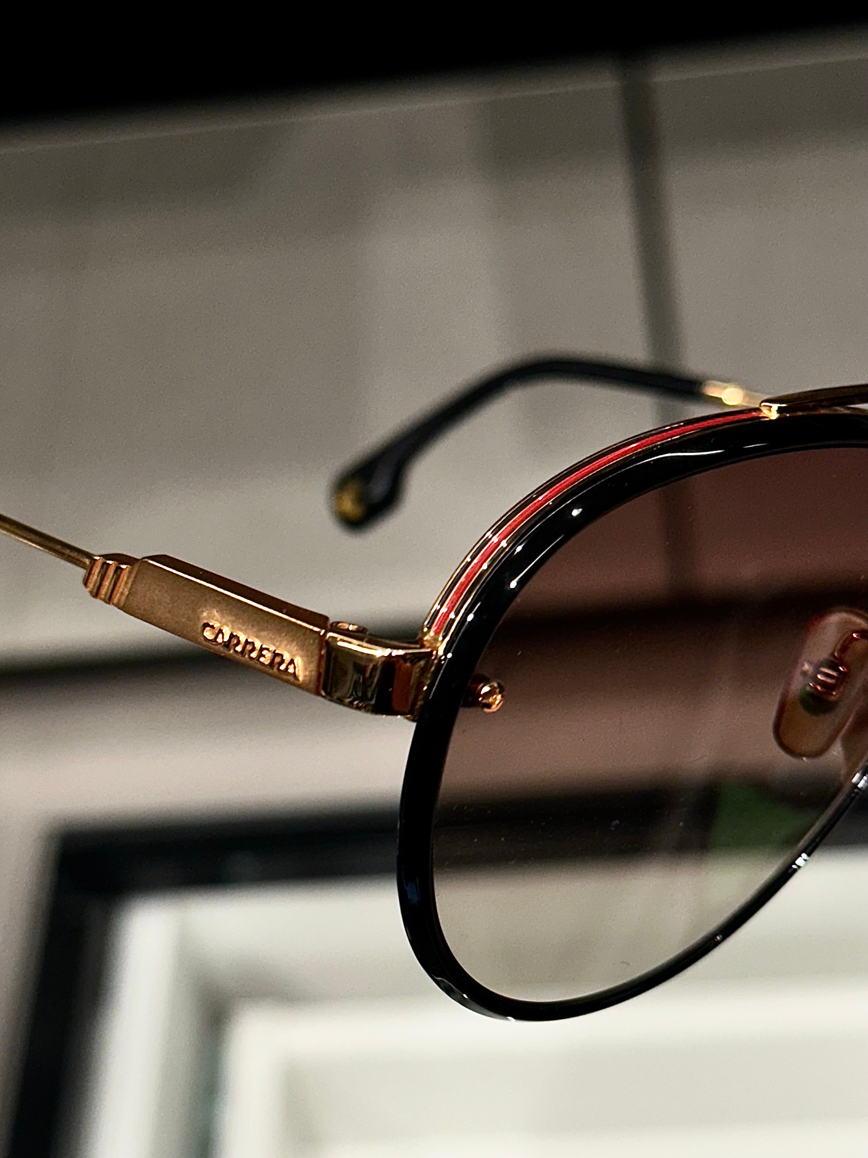 Óculos Carrera