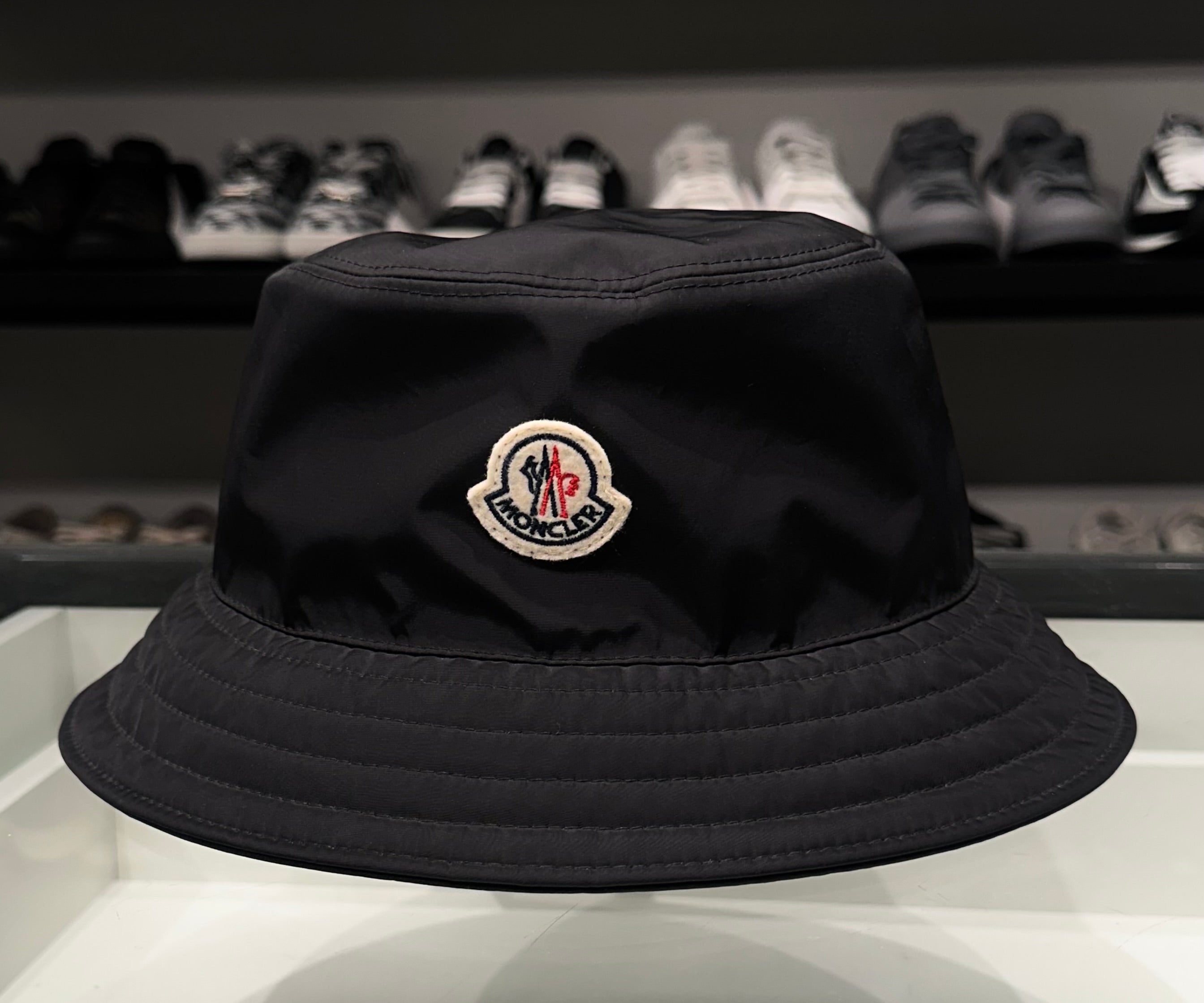 Bucket Moncler