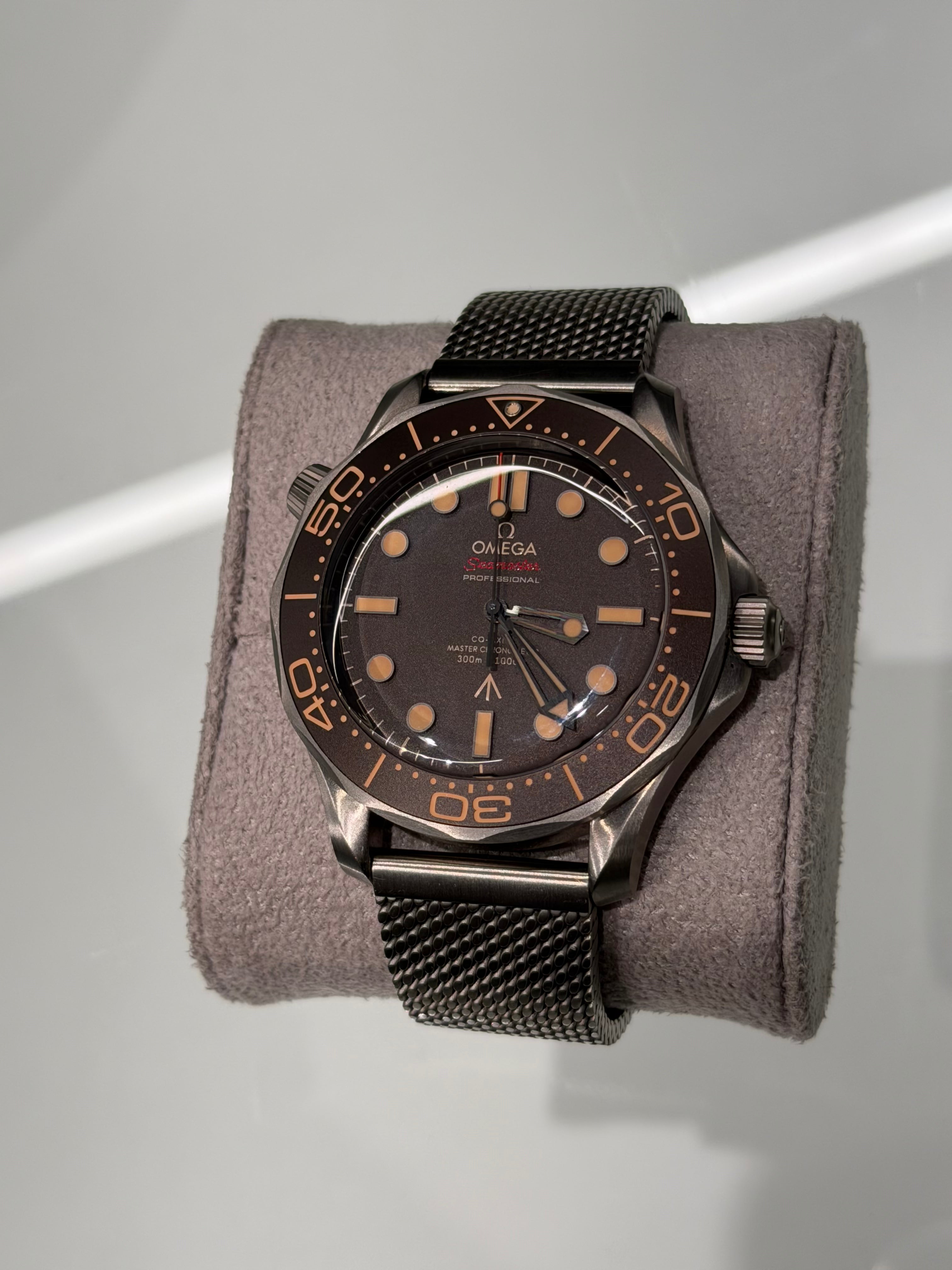 Relógio Omega Seamaster “007 Edition”