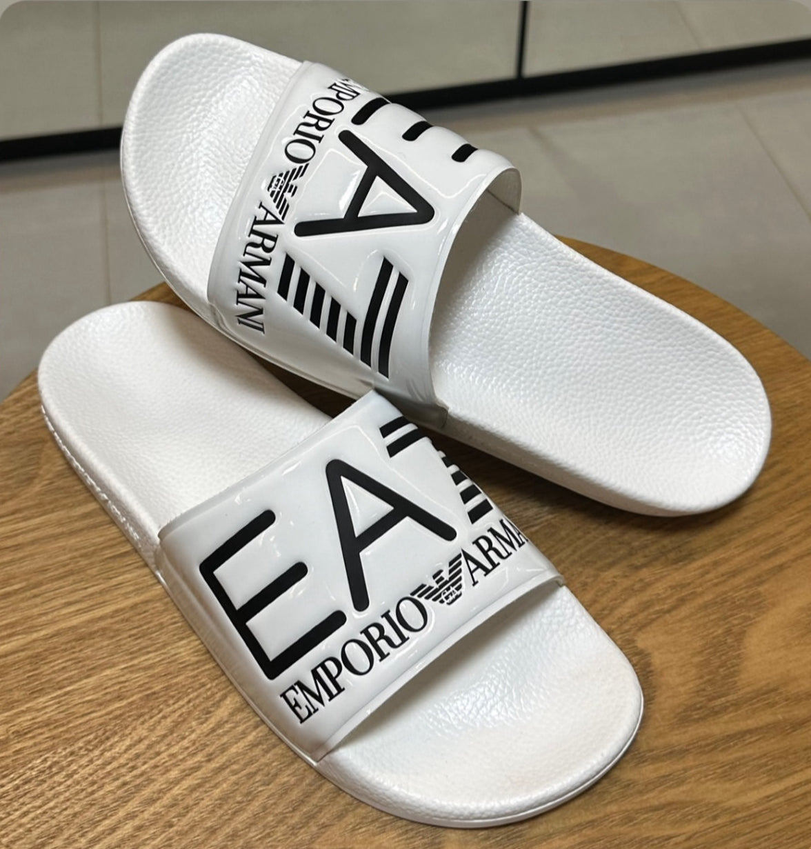 Slide Armani