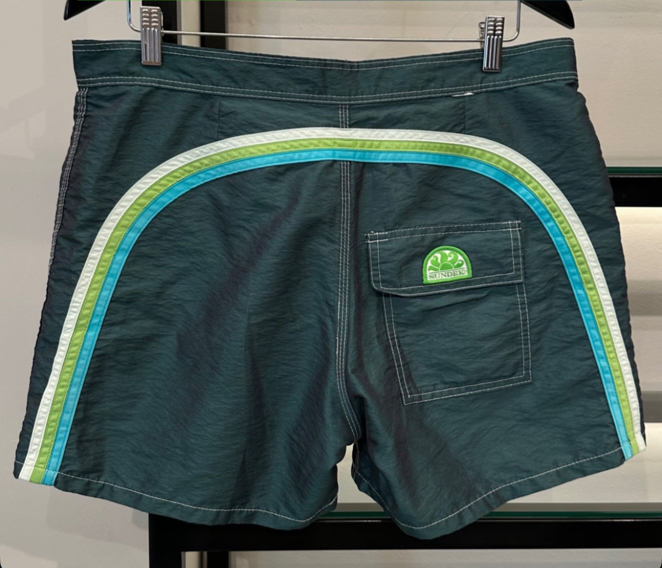 Short Sundek