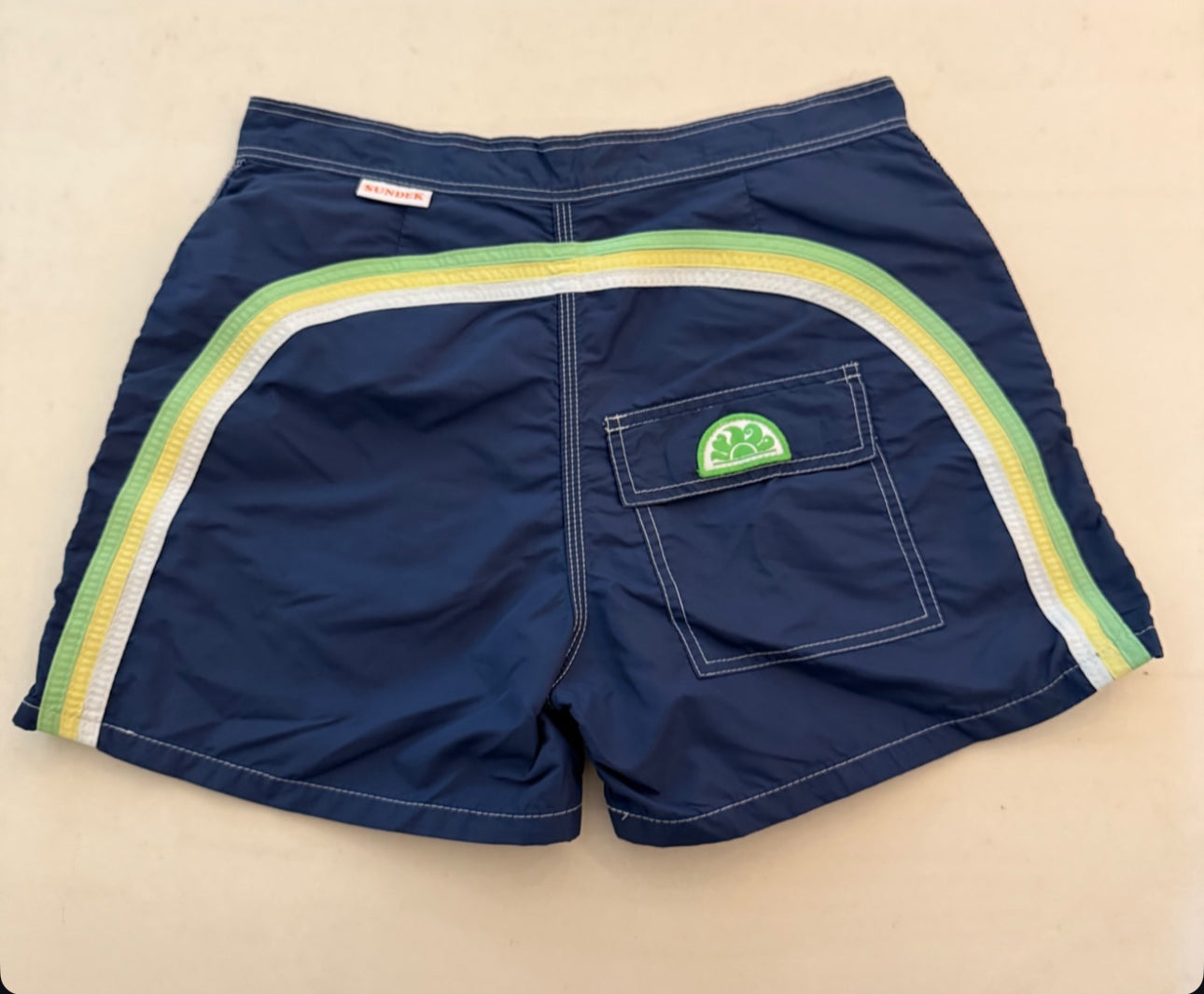 Short Sundek